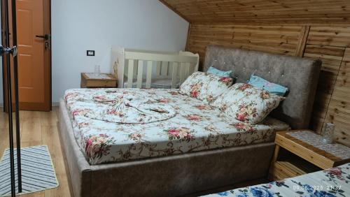 Two-Bedroom House image 1