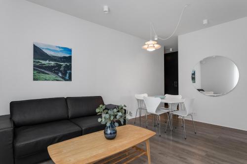 One-Bedroom Apartment with Balcony image 10