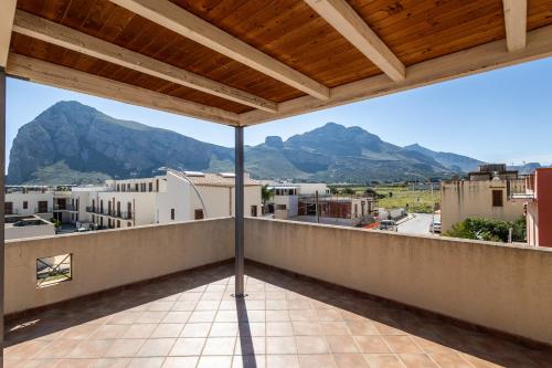 Two-Bedroom Apartment with Balcony and Terrace room in Appartamenti da Lulù