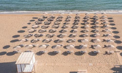 Neptuno Beach Hotel - image 11