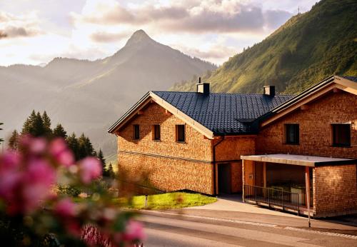 Alpenstolz Damüls Haus 1 - Stilvoll urlauben in den Bergen (Alpenstolz Damuls Haus 1 - Stilvoll urlauben in den Bergen) in ดามูลส์