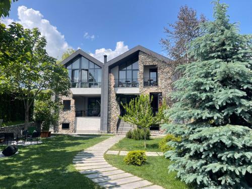 Hover Boutique Hotel