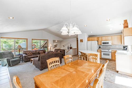 Warbler - Unit 15, Sunriver (photo 7)