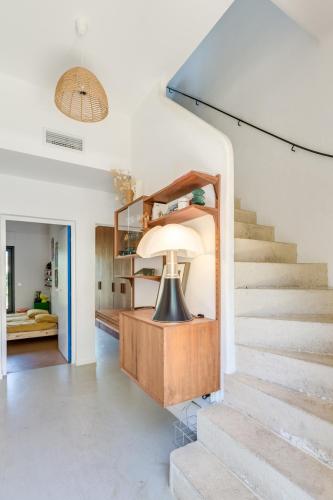 Seaside architect contemporary house, Marseille (photo 9)