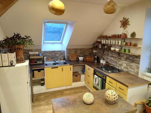 Apartment in Markoušovice - near Adršpach and TrutnovTrails (Apartment in Markousovice - near Adrspach and TrutnovTrails) in มาร์คูโซวิเซ