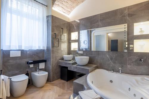 Scipioni 235 Luxury Suite, Rome (photo 9)