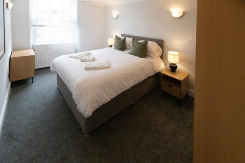Two-Bedroom Apartment room in Boughton House by Guestz
