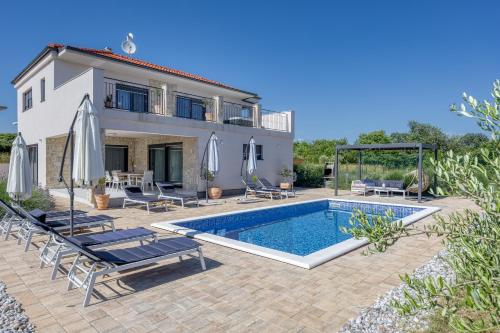 Villa Klementina with Pool and Whirlpool