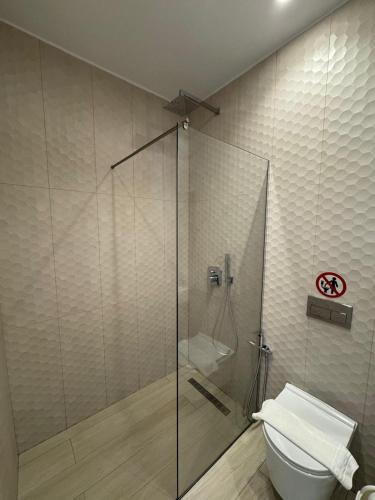 Family Room image 10