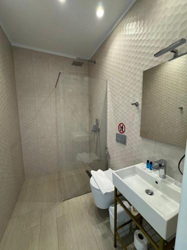 Double Room image 9