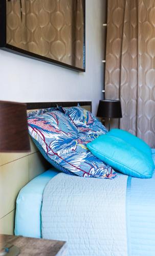 Superior Triple Room with Terrace image 8