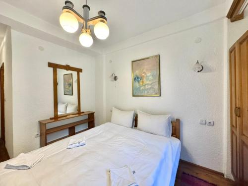 2 twin beds