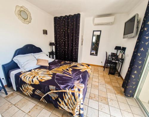 Superior Double Room with Balcony