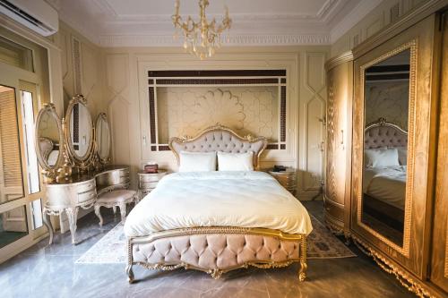 The H Zamalek Suites near Iszlám Keramikamúzeum