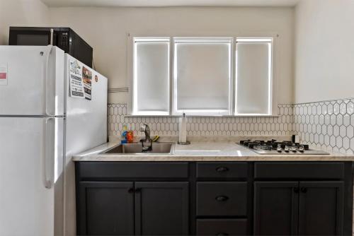 108 W 20Th Ave, Unit 1 in North Wildwood, USA