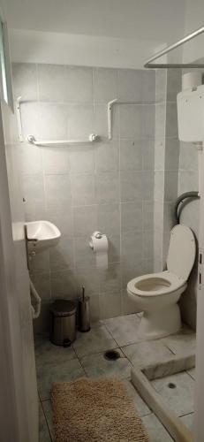 Small and practical Νο1 in Limni (Evvoia)