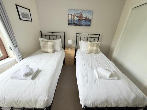 Cosy & Central 2 Bedrooms Apt - image 13