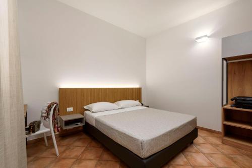 Double Room image 3