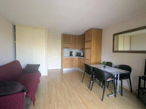 Fréjus plage T1 bis climatisé- 4 Pers - balcon- côte d'Azur (Frejus plage T1 bis climatise- 4 Pers - balcon- cote d'Azur) in Frejus Plage