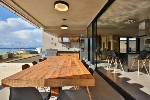 Casa Maravilhosa em Riviera Santa Cristina Xlll in Itaí