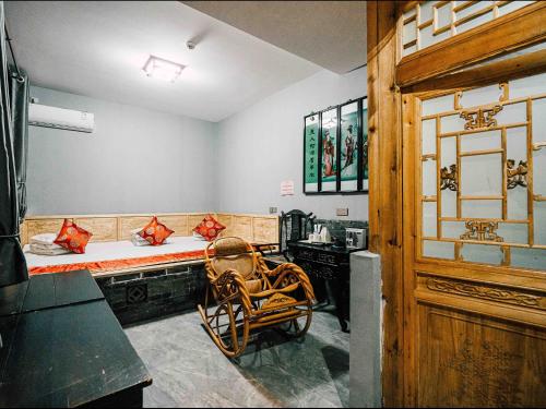 Pingyao Ancient City Manqiankun Inn County Yamen Branch in Jinzhong