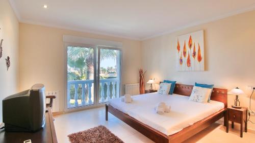 Deluxe Villa image 10