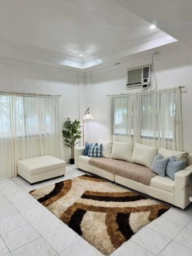 Dahican Beach Family Rooms in Mati