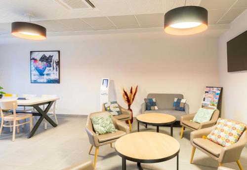 設施, B&B HOTEL Troyes Magasins d'usine in 聖瑪麗橋