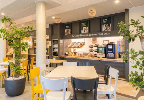 餐廳, B&B HOTEL Troyes Magasins d'usine in 聖瑪麗橋