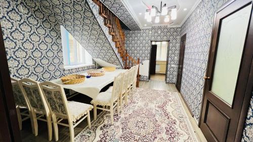 DADOW Guesthouse in Naryn