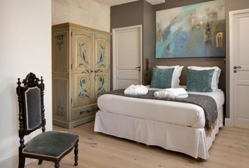 Suite with Garden View room in Le Cloitre des Augustins 5 stars Spa & Fitness