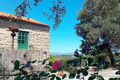 2Br Serra da Estrela Escape-Cheese & Wine Parking in โคโลริโค ดา ไบรา