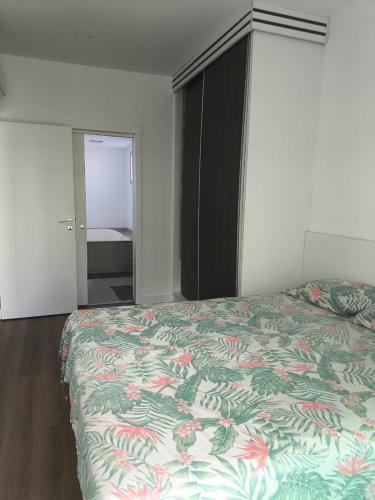 Apartment with Sea View image 8