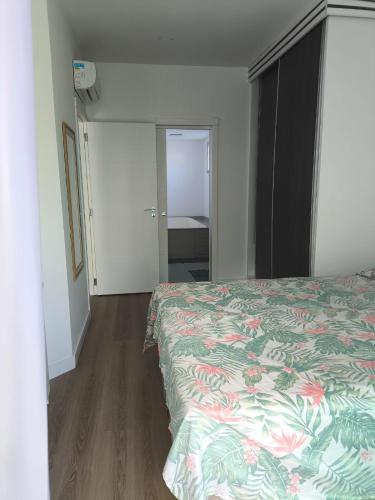Apartment with Sea View image 7