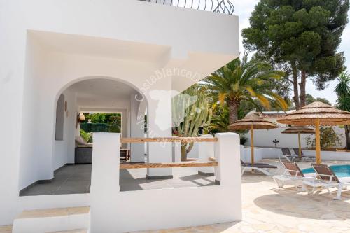 Villa with Private Pool image 10