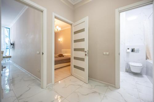 10 шагов до моря - Ten steps to the sea, Odessa (Foto 9)