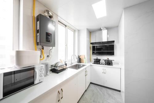 Downtown, 3B2B, near Pedestrian St, the Bund, Pearl Tower, 24h Host On-call, Shanghai (foto 4)
