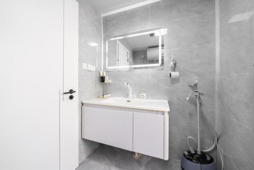 Downtown, 3B2B, near Pedestrian St, the Bund, Pearl Tower, 24h Host On-call, Shanghai (foto 9)