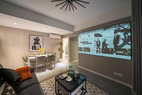 Three-Bedroom Apartment image 8