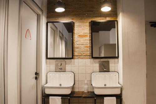 room007 Ventura Hostel - image 7