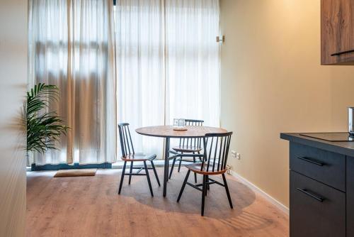 Modern Studio Apartment, Berlino (foto 8)