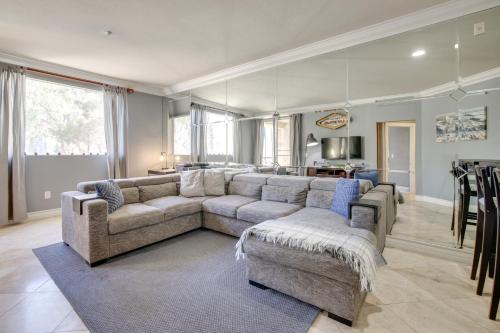 Walk to Las Vegas Strip Modern Condo with Patio!, Las Vegas (fotografie 4)