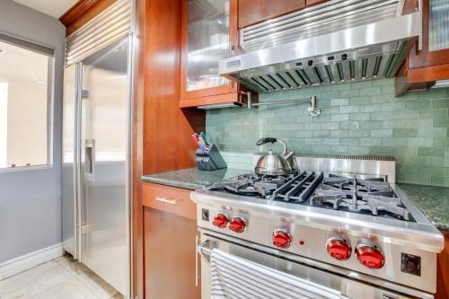 Walk to Las Vegas Strip Modern Condo with Patio!, Las Vegas (fotografie 10)