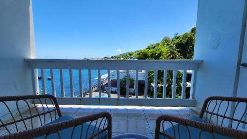 Widok, OEManagement Rooms in Roseau