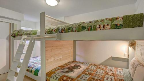 Timber Hill - image 10