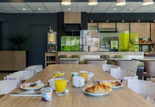 Ételek és italok, B&B Hôtel Thionville Centre Gare Porte du Luxembourg A31 (B&B Hotel Thionville Centre Gare Porte du Luxembourg A31) in Thionville