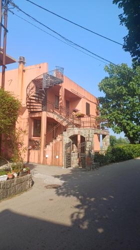 Draga`s rooms in Virpazar