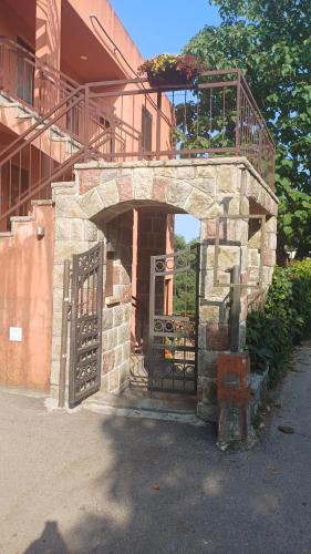 Draga`s rooms in Virpazar