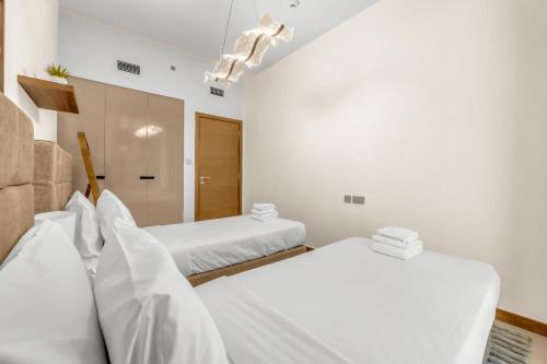 NEW 2BR Family-Friendly Pool w-Burj & Canal View, Dubaj (zdjęcie 10)
