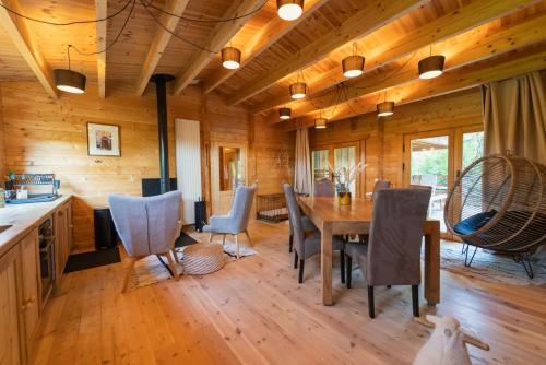 Le Chalet de Limbre in Migné-Auxances
